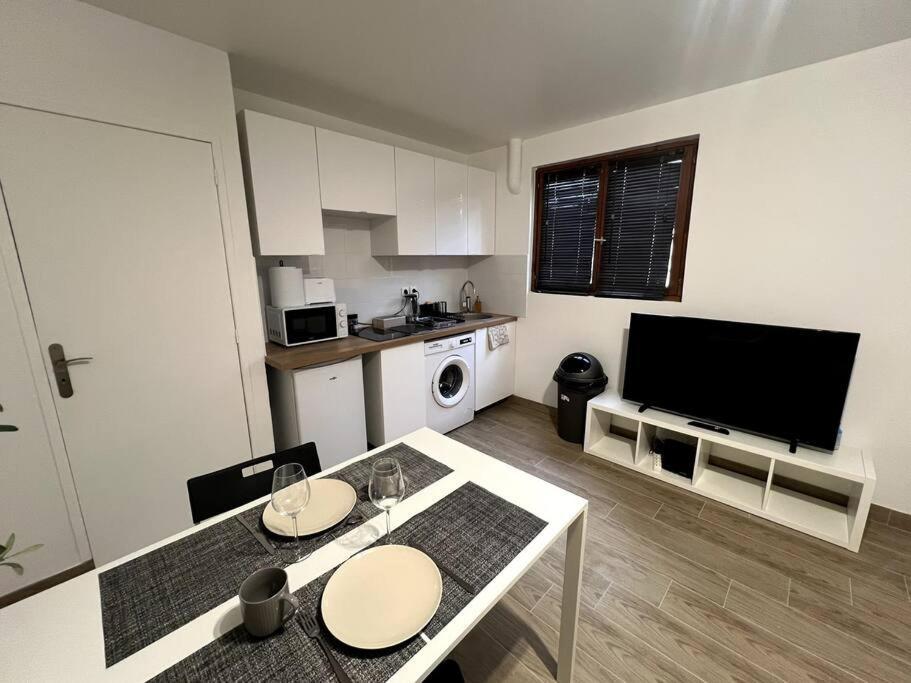Appartement Proche Tramway วิทรี-ซูร์-แซน ภายนอก รูปภาพ